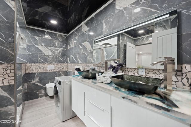 8743 Thomas Drive 231, Panama City, FL 32408