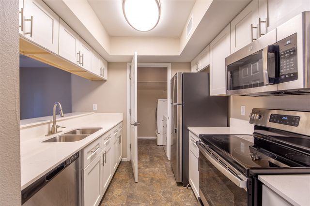 13234 Woodbend Lane, Dallas, TX 75243