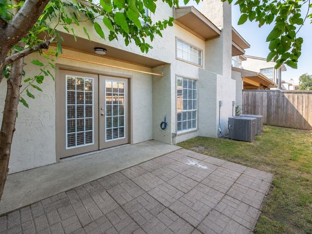 13234 Woodbend Lane, Dallas, TX 75243