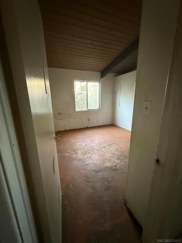 4902 San Joaquin, San Diego, CA 92109