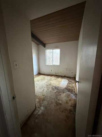 4902 San Joaquin, San Diego, CA 92109