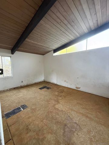 4902 San Joaquin, San Diego, CA 92109