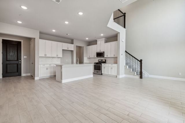 2929 Galveston Street, Plano, TX 75075
