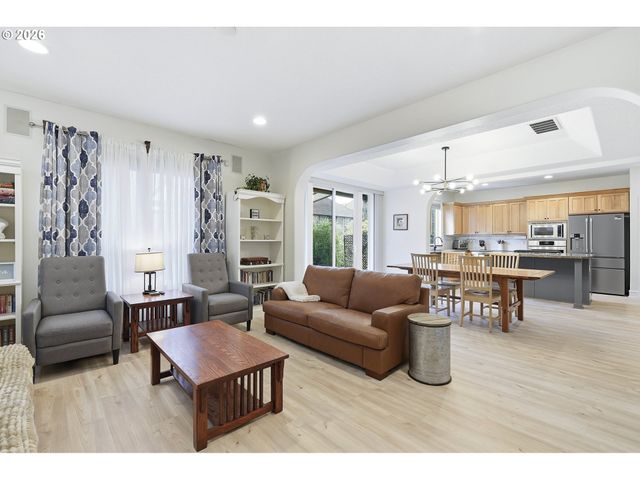 12638 Nw MILAZZO Ln, Portland, OR 97229