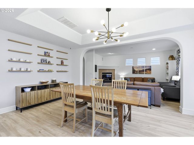 12638 Nw MILAZZO Ln, Portland, OR 97229