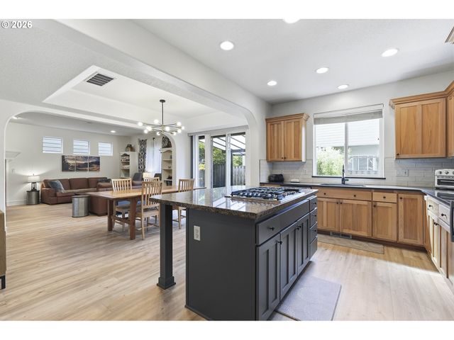 12638 Nw MILAZZO Ln, Portland, OR 97229