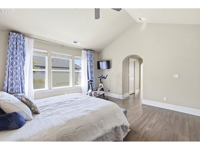 12638 Nw MILAZZO Ln, Portland, OR 97229