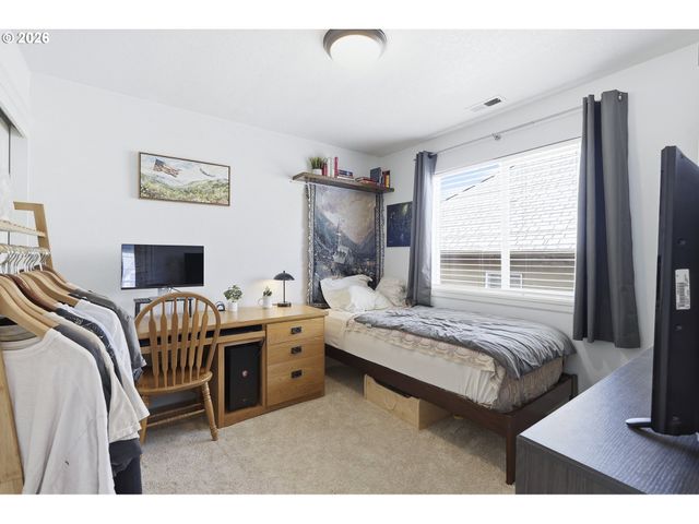 12638 Nw MILAZZO Ln, Portland, OR 97229