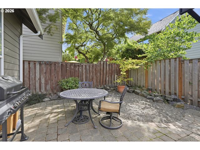 12638 Nw MILAZZO Ln, Portland, OR 97229