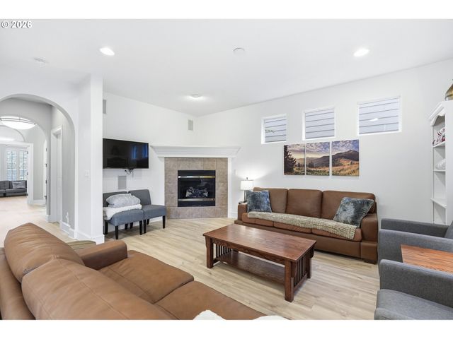 12638 Nw MILAZZO Ln, Portland, OR 97229