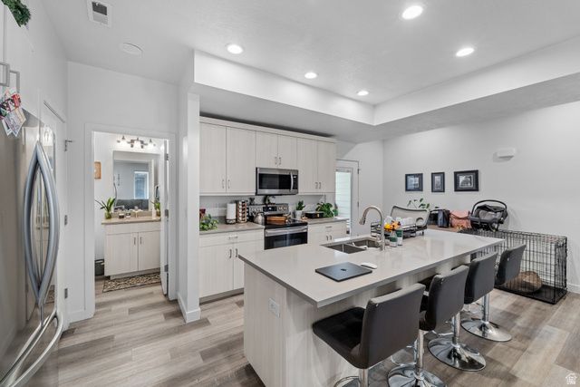 3853 S GRANITE LOFTS LN, Millcreek, UT 84107