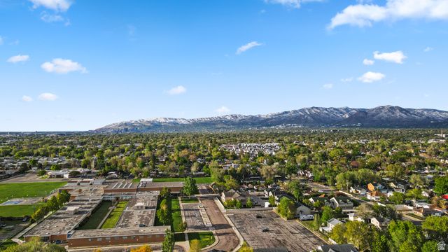 3853 S GRANITE LOFTS LN, Millcreek, UT 84107