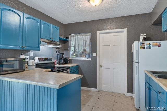 8668 N Elmtree Avenue, Crystal River, FL 34428