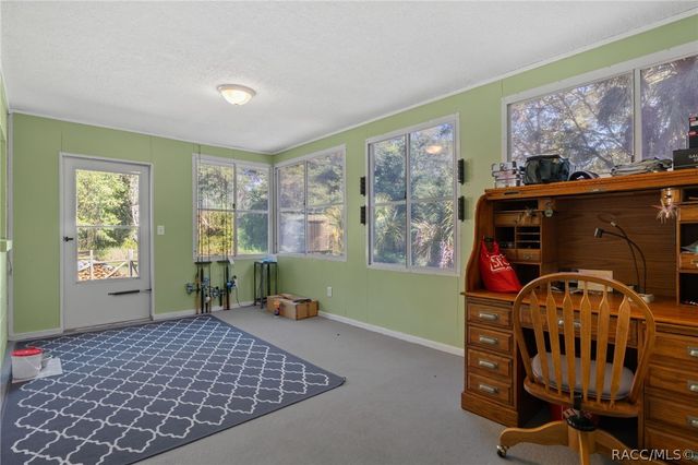 8668 N Elmtree Avenue, Crystal River, FL 34428