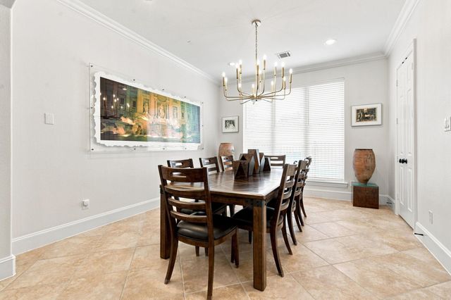 34 N Player Manor Cir, Spring, TX 77382
