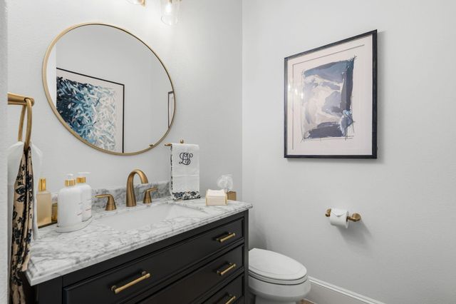 34 N Player Manor Cir, Spring, TX 77382