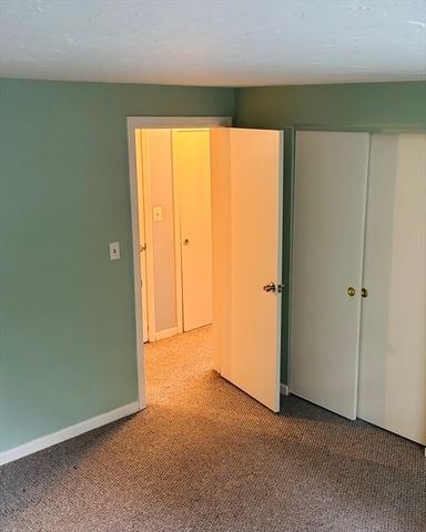 90 Neponset St 801, Canton, MA 02021