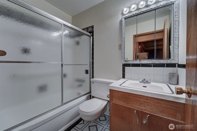 3530 Nome Drive NE, Bremerton, WA 98310