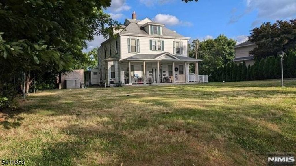 20 N Farview Ave, Paramus Boro, NJ 07652 — exterior