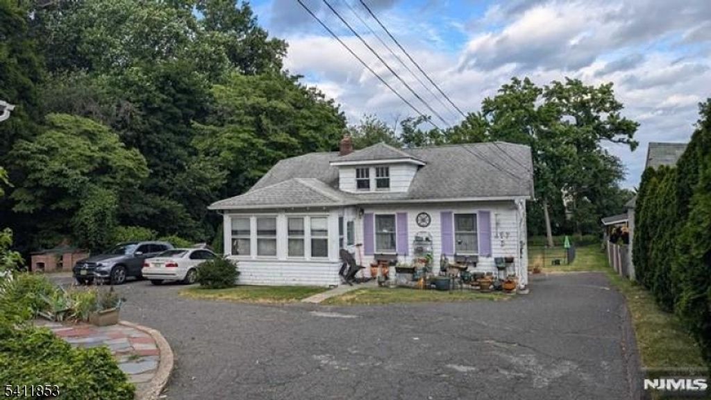 20 N Farview Ave, Paramus Boro, NJ 07652 — photo 4