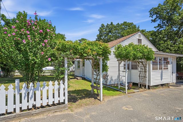 14 Pine Hill Road, Enfield, CT 06082