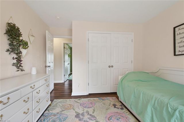2205 Newbern LN, Virginia Beach, VA 23451