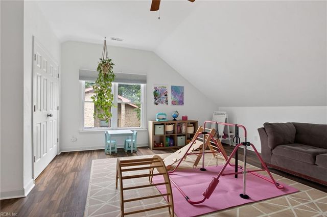 2205 Newbern LN, Virginia Beach, VA 23451