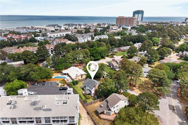 2205 Newbern LN, Virginia Beach, VA 23451