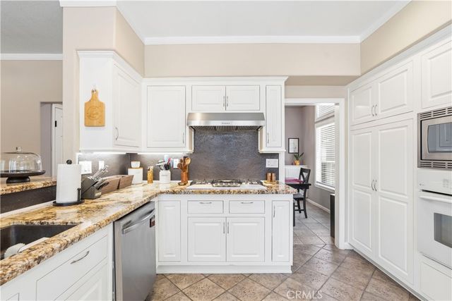 3214 Lennox Court, Palmdale, CA 93551