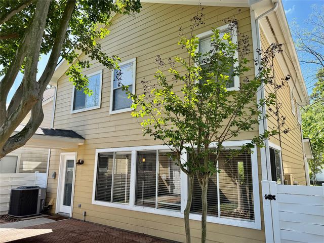 18902 Atasca Oaks, Humble, TX 77346