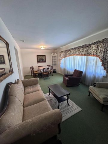 686 W Pine Street, Varnville, SC 29944