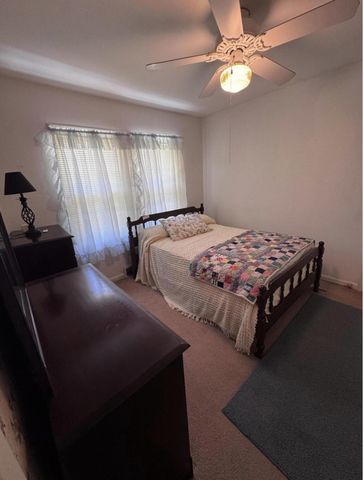 686 W Pine Street, Varnville, SC 29944