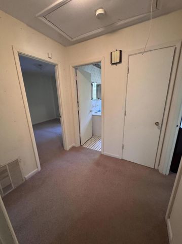 686 W Pine Street, Varnville, SC 29944