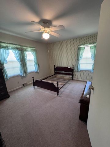 686 W Pine Street, Varnville, SC 29944