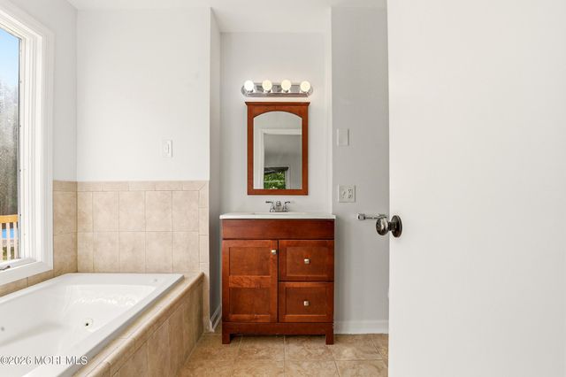 2021 Paterson Avenue, Whiting, NJ 08759