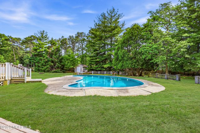 2021 Paterson Avenue, Whiting, NJ 08759