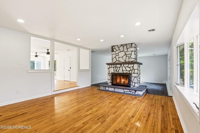 2021 Paterson Avenue, Whiting, NJ 08759