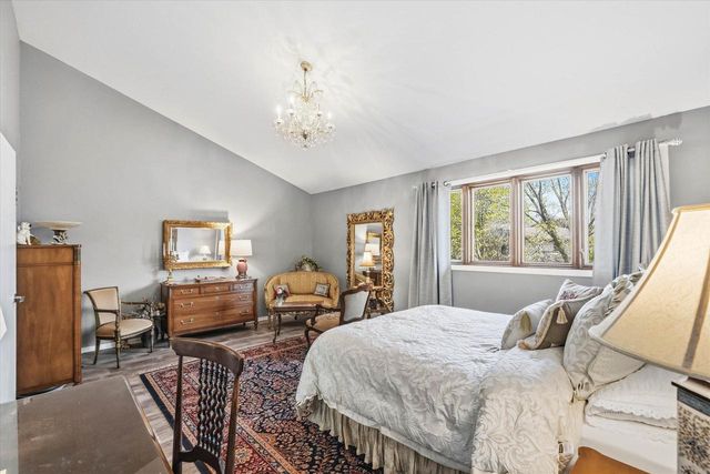 12810 N Colony DRIVE, Mequon, WI 53097