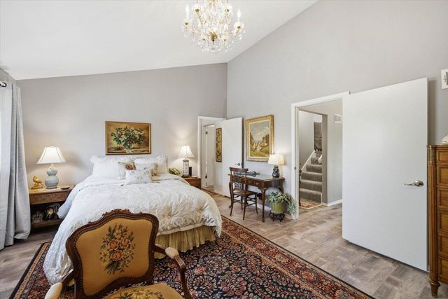12810 N Colony DRIVE, Mequon, WI 53097