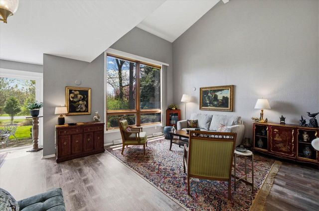 12810 N Colony DRIVE, Mequon, WI 53097