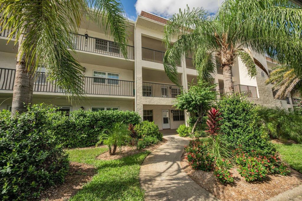 860 VIRGINIA STREET 105, Dunedin, FL 34698