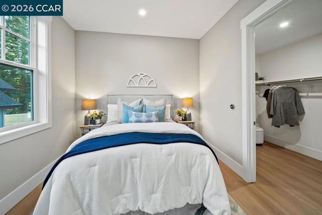 600 Hartz Ave 201, Danville, CA 94526