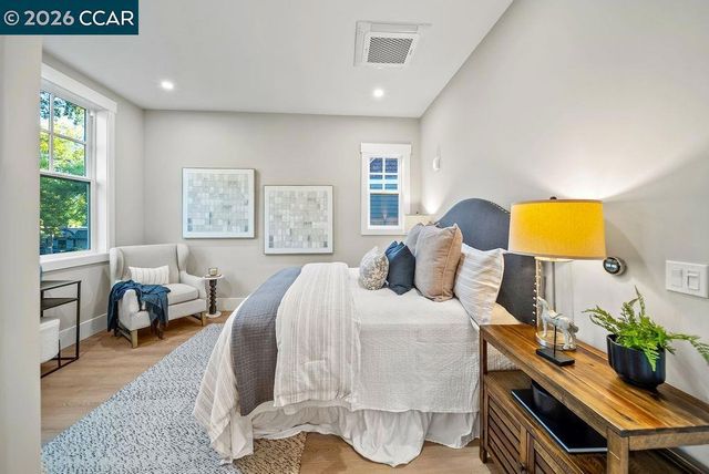 600 Hartz Ave 201, Danville, CA 94526