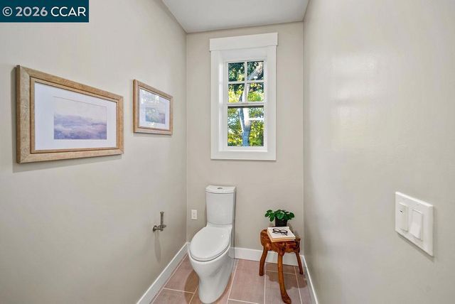 600 Hartz Ave 201, Danville, CA 94526