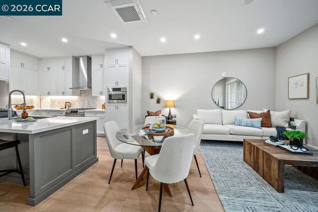 600 Hartz Ave 201, Danville, CA 94526