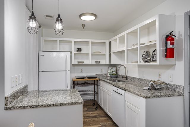 1808 State St Apt 113, Nashville, TN 37203