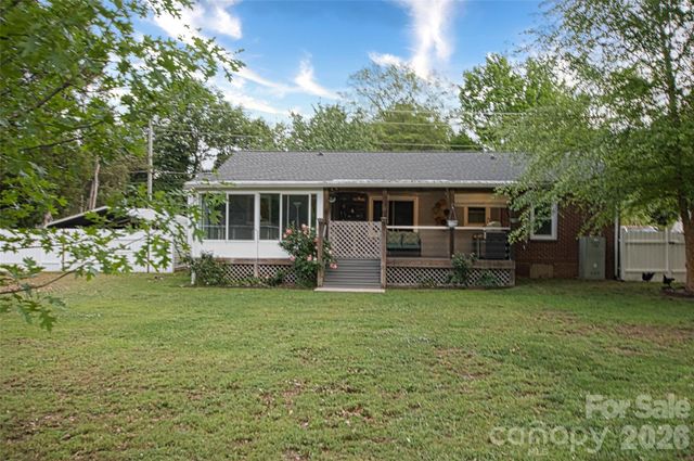204 Clinton Avenue, Clover, SC 29710