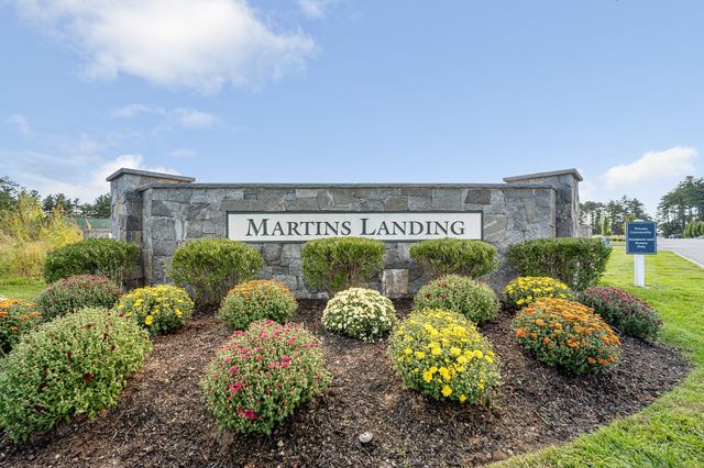 320 Martins Landing 209, North Reading, MA 01864