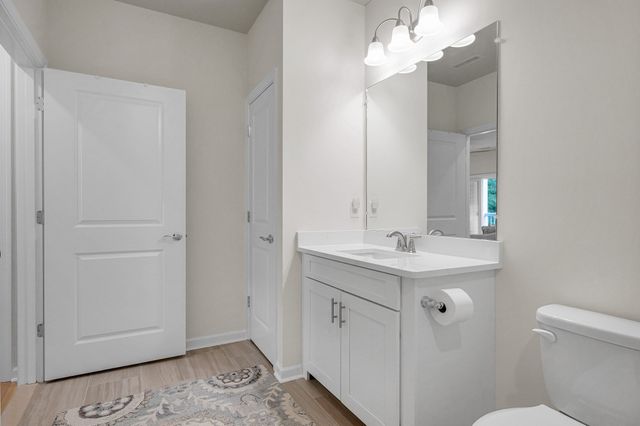 320 Martins Landing 209, North Reading, MA 01864