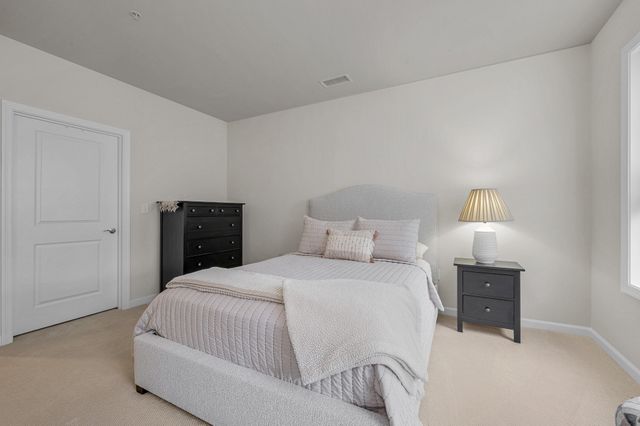 320 Martins Landing 209, North Reading, MA 01864
